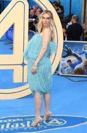vanessa-kirby-debuts-loewe-s-aqua-whirl-at-fantastic-four-london-premiere-2.jpg