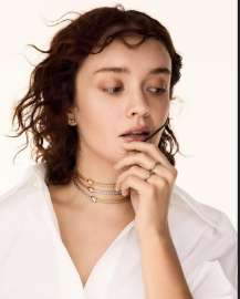 olivia-stuns-for-fope-jewelry-6-24-25-v0-b3x4bdgvy39f1.jpg