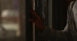 Beau is Afraid - Shop scene [zCuoYjnjFFw].mp4