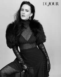 MRB-Photoshoots2025-DujourMagazine-012.jpg.3ec49c52249576427c17c7efe0e0eec9.jpg