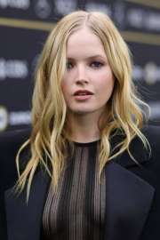 ellie-bamber-at-william-tell-premiere-at-20th-zurich-film-festival-10-04-2024-3.jpg