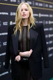 ellie-bamber-at-william-tell-premiere-at-20th-zurich-film-festival-10-04-2024-4.jpg
