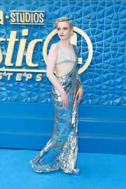 julia-garner-attends-fantastic-four-london-premiere-in-sequinned-thom-browne-4.jpg.2a79663932791d04b3a3a787de3fd6b5.jpg