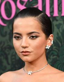 isabela-merdа-at-rosaline-premiere-in-los-angeles.jpg