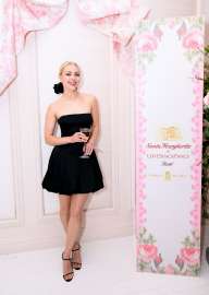 AnnaSophia-Robb-06.jpg