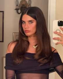 20250101sarasampaio472197466184848433000582885872750377494256975n.jpg.bd72838f59dcd5289ee57d4638015d32.jpg