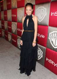 emma-stone-2009-golden-globes-style-4.jpg