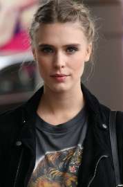 1118full-gaia-weiss.jpg