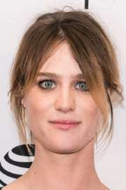 mackenzie-davis-bbb8de25405bf4e2d73b1e98f08cb6ab.jpg