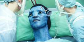 jake-waking-up-in-his-navi-body-in-avatar.png