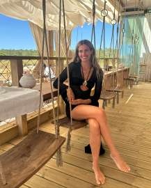 Sara-Sampaio-Feet-8124554.jpg