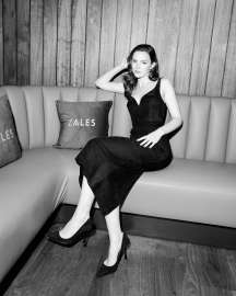 594179487ella-6.jpg.bd7fcf5bbaa41f4355b962fd7aeac734.jpg