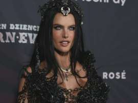 alessandra-ambrosio.webp