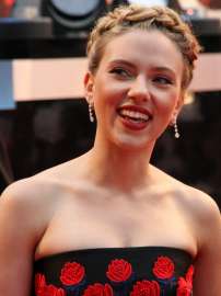 ScarlettJohansson4,2012.jpg