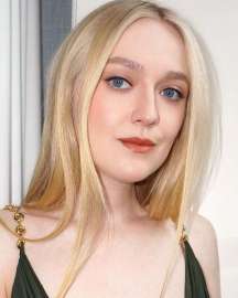 dakota-fanning-the-watchers-nyc-premiere-photoshoot-june-2024-0.jpg