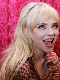 SophieThatcher0005b.jpg