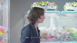 v001.mp4