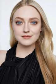 photoshoot-for-clé-de-peau-beauté-2022-v0-7029y0siiikf1.jpg