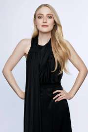 photoshoot-for-clé-de-peau-beauté-2022-v0-0ezg5xriiikf1.jpg