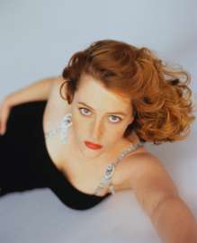 gillian-anderson-for-tv-guide-1996-1.jpg