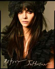 christina-ricci-for-betsey-johnson-fall-2025-campaign-8.jpg