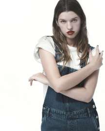 ever-anderson-for-zara-denim-collection-august-2025-9.jpg