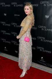 635039519kathryn-53.jpg.7ad03faf67ec9e51ded5a36e3c9dbc6c.jpg