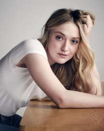 dakota-fanning-netflix-queue-april-2024-0.jpg