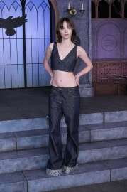 emma2-4.jpg.e524449eff35bc70eb0d2857535d8f15.jpg
