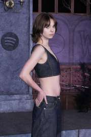emma2-10.jpg.53af055d52fc599906bcfbac533f0a21.jpg
