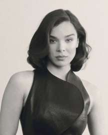 hailee-1.jpg.c69aafd1e14cdc3458bc8b0847226eea.jpg
