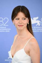 mia-goth-at-frankenstein-photocall-at-82nd-venice-international-film-festival-08-30-2025-2.jpg