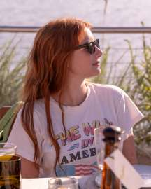 emma-roberts-montauk-s-casual-summer-closeout-3.jpg