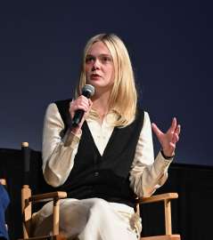 elle-fanning-unveils-quiet-chic-at-telluride-film-festival-0.jpg