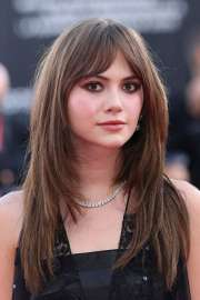 emilia-jones-at-frankenstein-premiere-at-82nd-venice-international-film-festival-08-30-2025-2.jpg