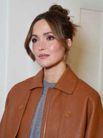rose-byrne-instagram-photos-09-02-2025-0.jpg