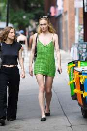 sophie-turner-out-and-about-in-new-york-08-12-2023-4.jpg