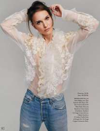 natalie-portman-a-velvet-rebellion-for-elle-france-s-september-2025-cover-0.jpg
