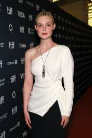 637774591elle-7.jpg