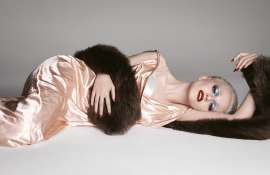 Julia-Garner-W-Magazine-Fashion-Issue-2025-Style-Fashion-Tom-Lorenzo-Site-4.jpg