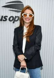 emma-roberts-attends-u.s.-open-finals-in-pinstripe-chic-nyc-2025-5.jpg