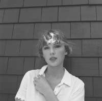 taylor-swift-for-folklore-album-promos-2020-24.jpg