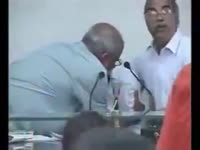 жидко пукнум и обмякнум.mp4