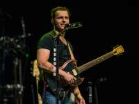 dweezil-zappa@2000x1500.jpg