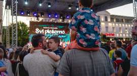 DSC09887-2.jpg