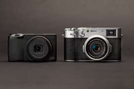 RicohGRIIIxvsFujifilmX100Vside-by-side.jpeg