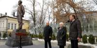 Путин открыл памятник Солжу.jpg