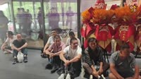 陕西西安民生百货员工静坐抗议违法裁员（2025082324）.mp4
