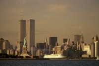 statue-of-liberty--twin-towers.jpg