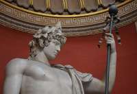 ColossalstatueofAntinousasDionysus-Osiris.jpg